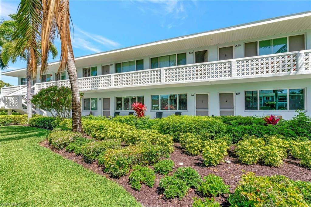 421 12th Ave S A4, Naples, FL 34102-13