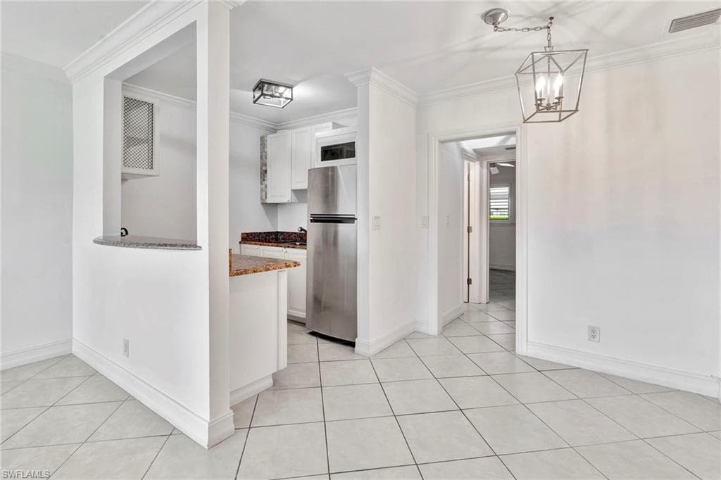 421 12th Ave S A4, Naples, FL 34102-1