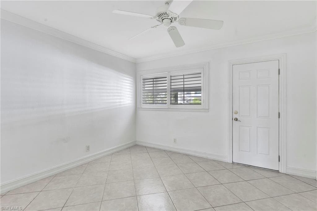 421 12th Ave S A4, Naples, FL 34102-2