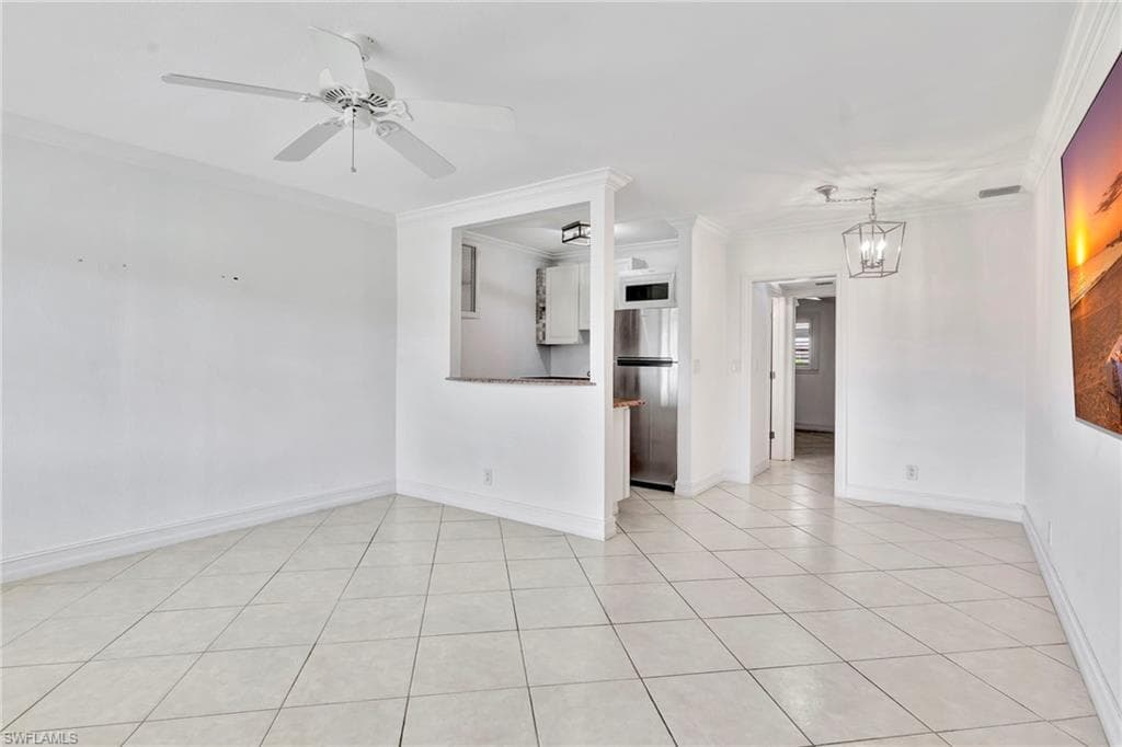 421 12th Ave S A4, Naples, FL 34102-3