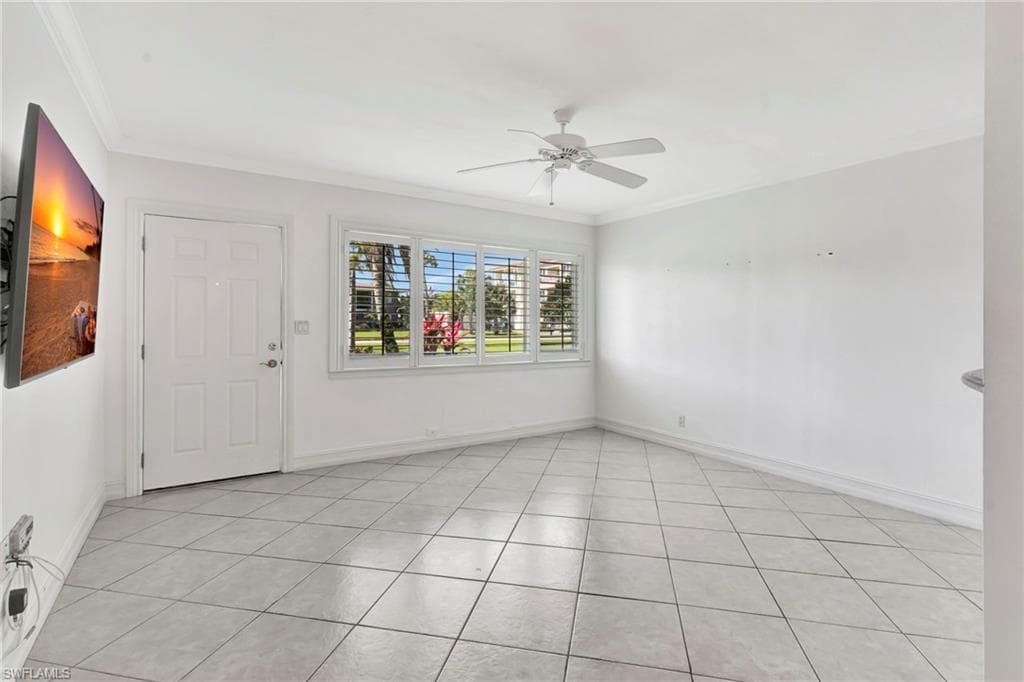 421 12th Ave S A4, Naples, FL 34102-5