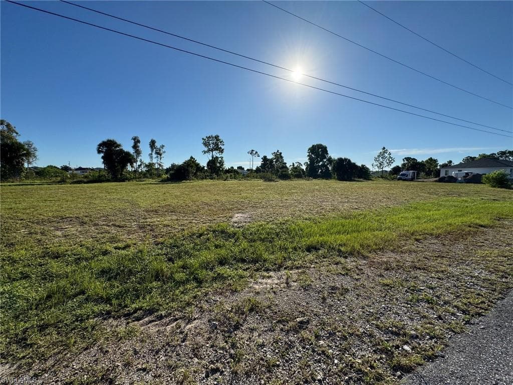 3745 14th Pl, Cape Coral, FL 33909-3