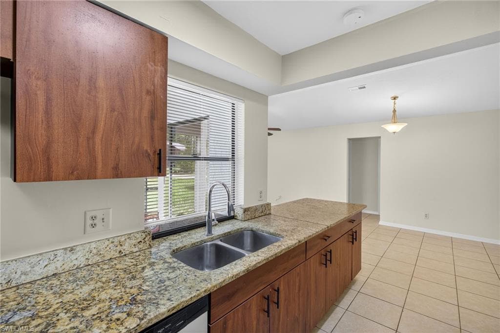 18294 Lee Rd, Fort Myers, FL 33967-4