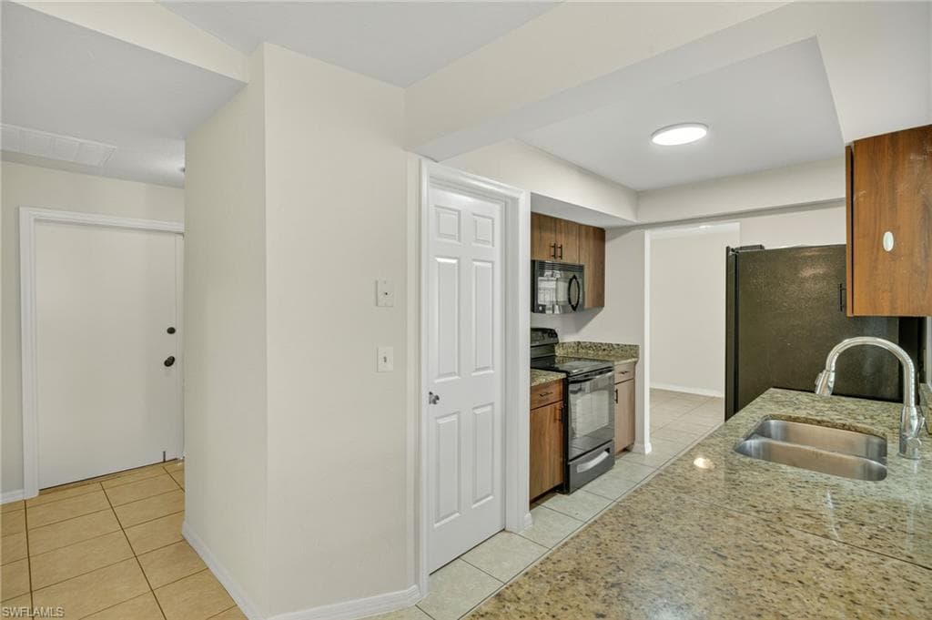 18294 Lee Rd, Fort Myers, FL 33967-6