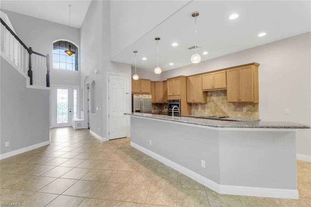 7787 Martino Cir, Naples, FL 34112-31