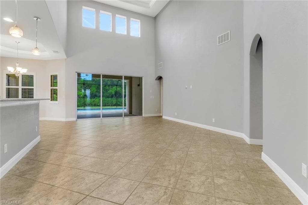 7787 Martino Cir, Naples, FL 34112-4