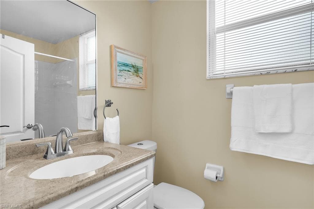 1000 Mainsail Dr S 112, Naples, FL 34114-15