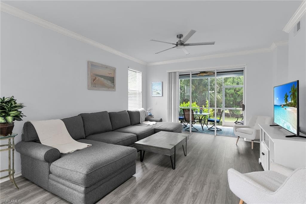 1000 Mainsail Dr S 112, Naples, FL 34114-2