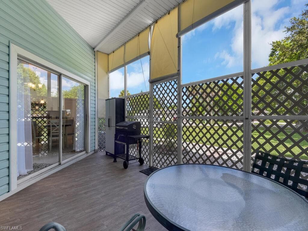2160 43rd Ter SW 49, Naples, FL 34116-16