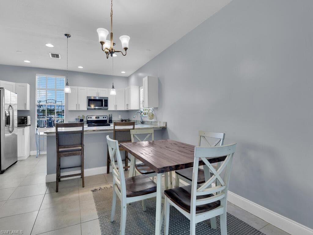 2160 43rd Ter SW 49, Naples, FL 34116-5