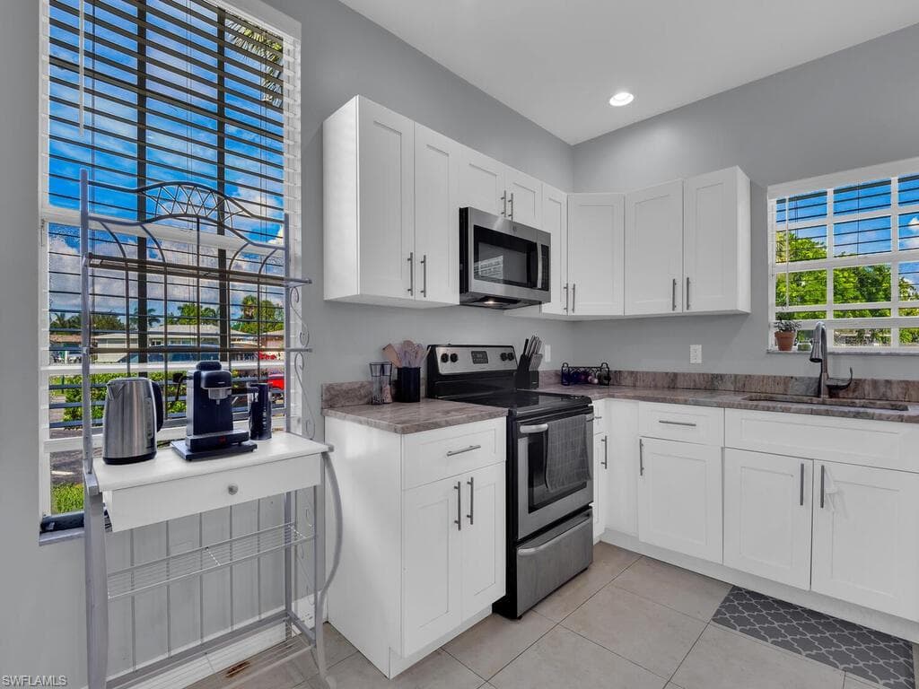 2160 43rd Ter SW 49, Naples, FL 34116-6