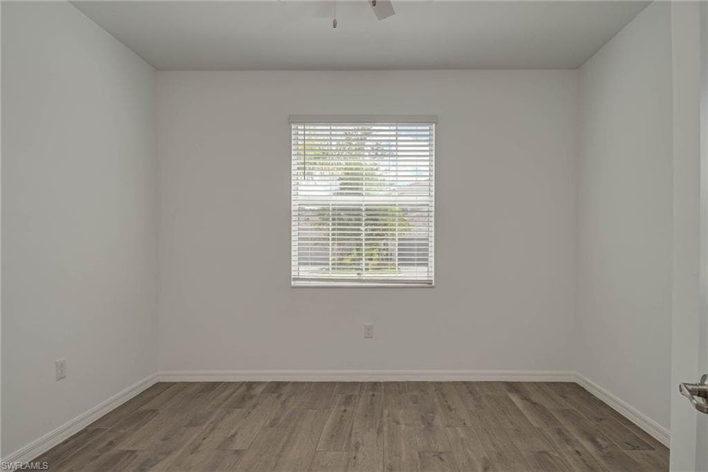 2667 Scarlet Way, Naples, FL 34120-15