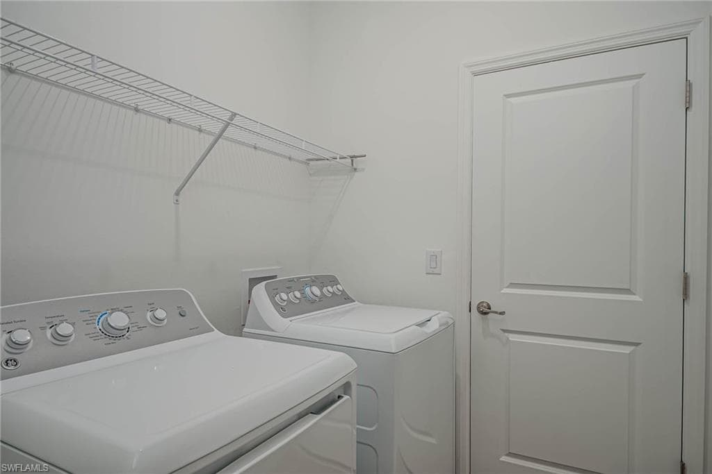2667 Scarlet Way, Naples, FL 34120-18