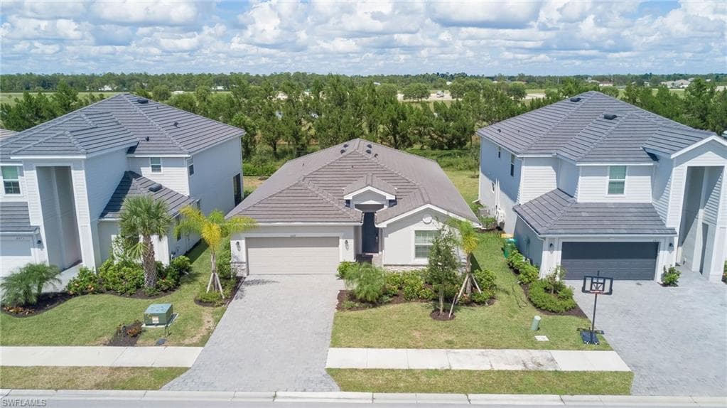 2667 Scarlet Way, Naples, FL 34120-20