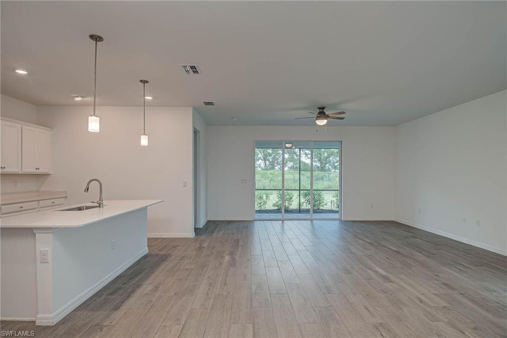 2667 Scarlet Way, Naples, FL 34120-2