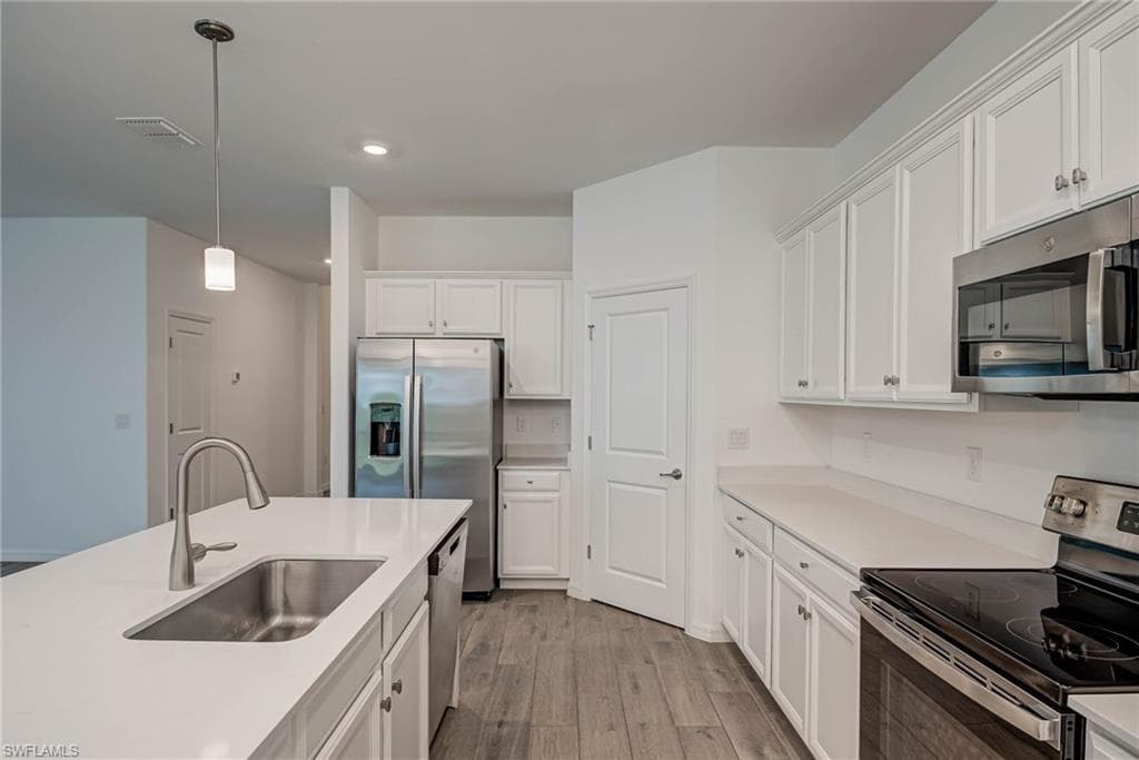 2667 Scarlet Way, Naples, FL 34120-7