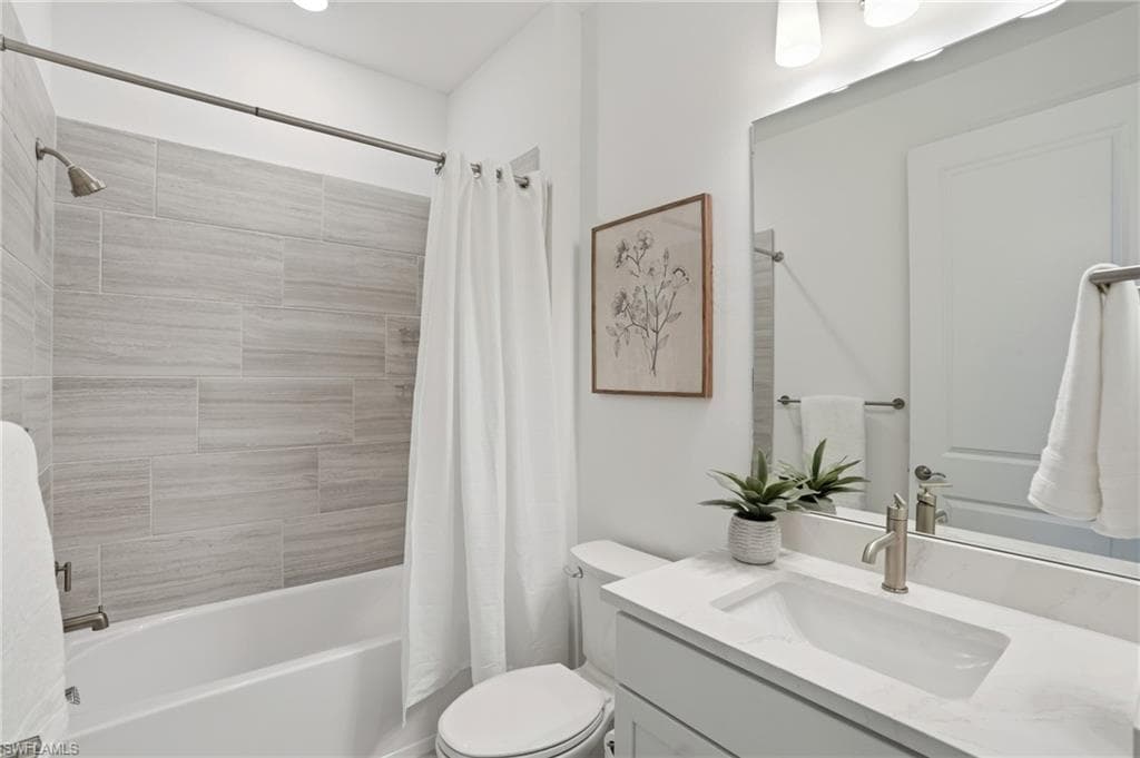 1778 Terreno Blvd, Naples, FL 34120-26