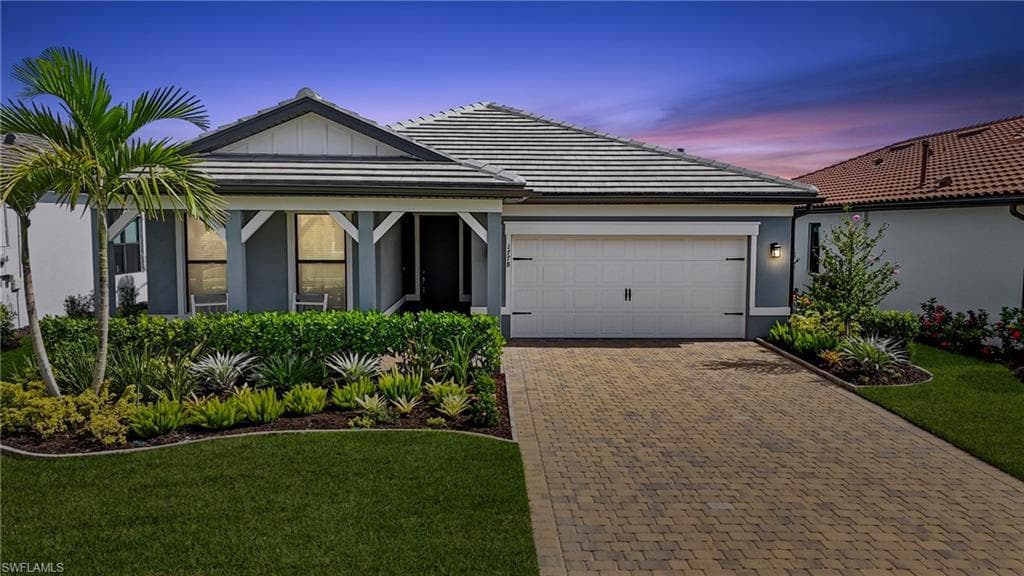 1778 Terreno Blvd, Naples, FL 34120-2