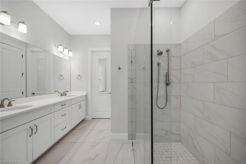 15107 Pescara St, Naples, FL 34114-10
