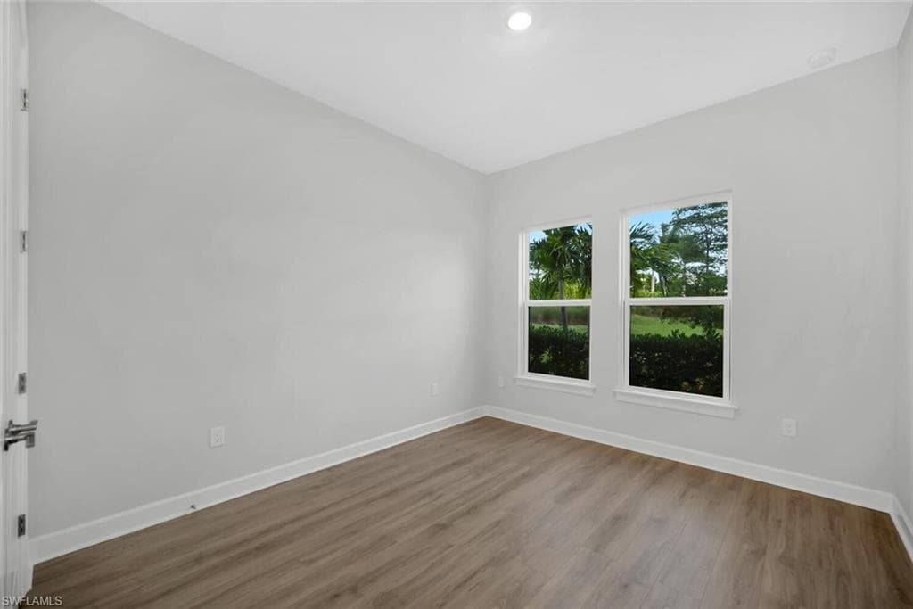 15107 Pescara St, Naples, FL 34114-14