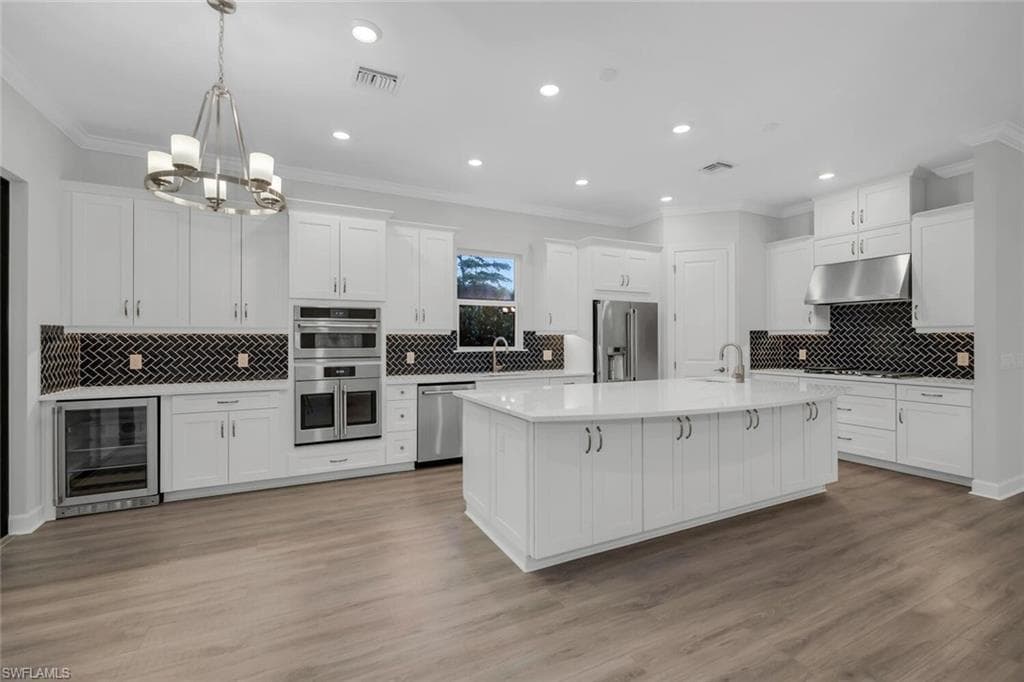 15107 Pescara St, Naples, FL 34114-3