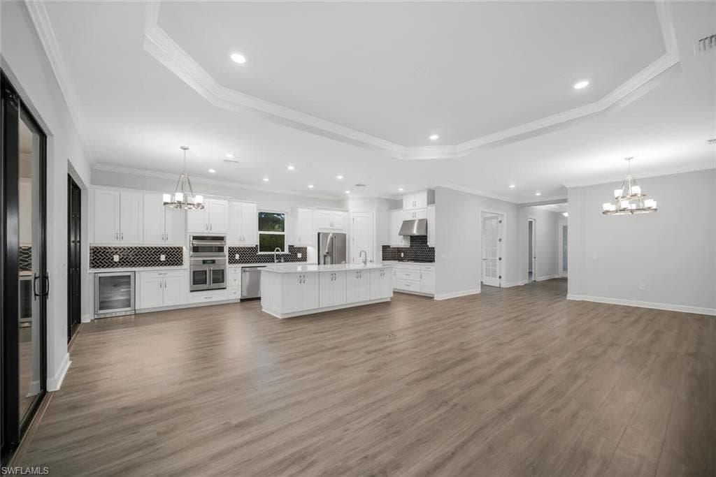 15107 Pescara St, Naples, FL 34114-6
