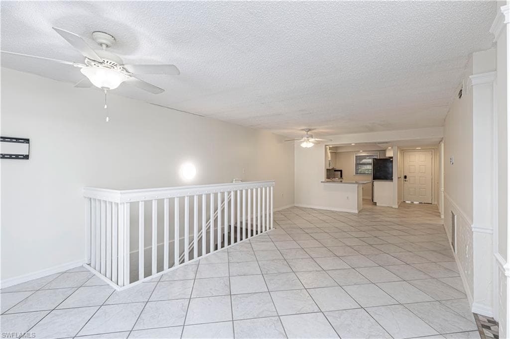 9395 Pennsylvania Ave 24, Bonita Springs, FL 34135-8