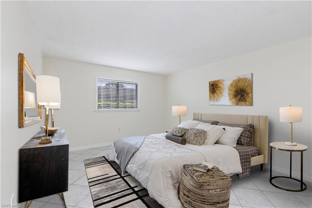 9395 Pennsylvania Ave 24, Bonita Springs, FL 34135-11