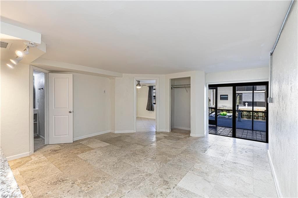 9395 Pennsylvania Ave 24, Bonita Springs, FL 34135-26