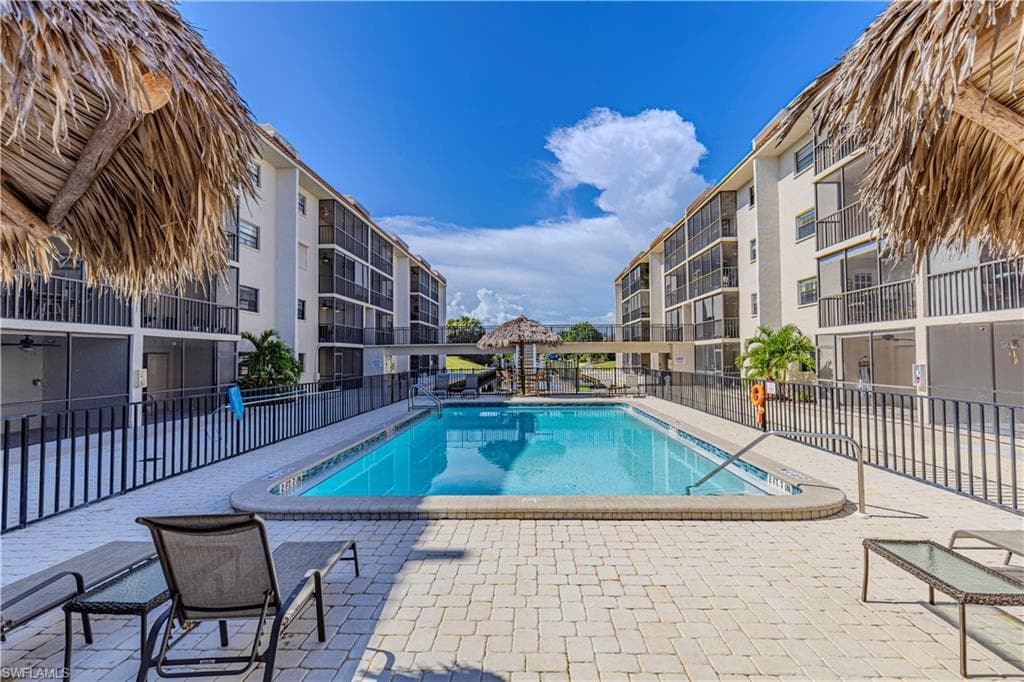 9395 Pennsylvania Ave 24, Bonita Springs, FL 34135-2