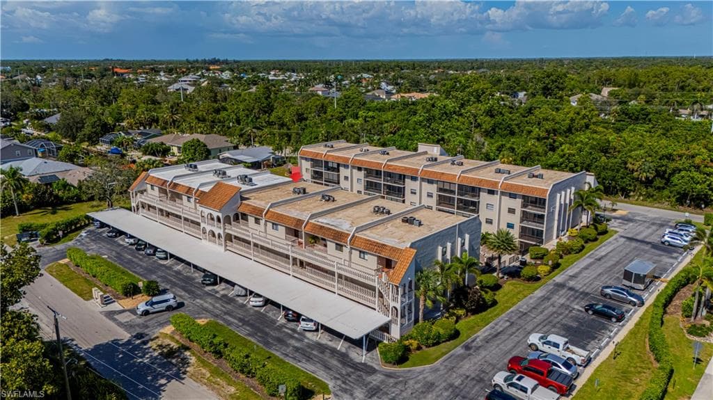 9395 Pennsylvania Ave 24, Bonita Springs, FL 34135-39