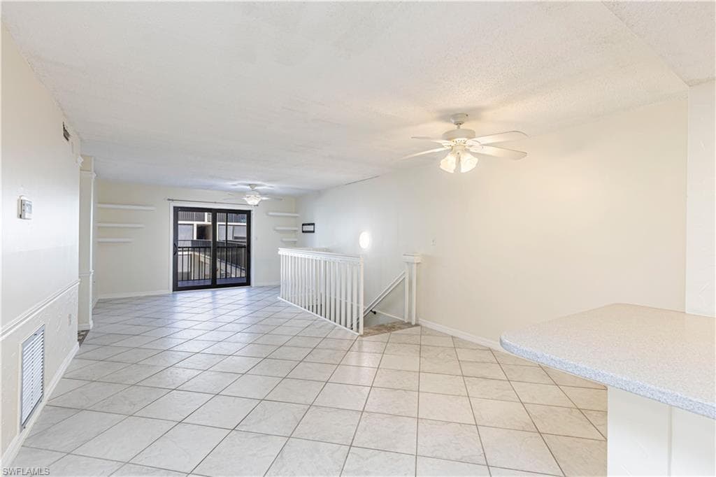 9395 Pennsylvania Ave 24, Bonita Springs, FL 34135-5