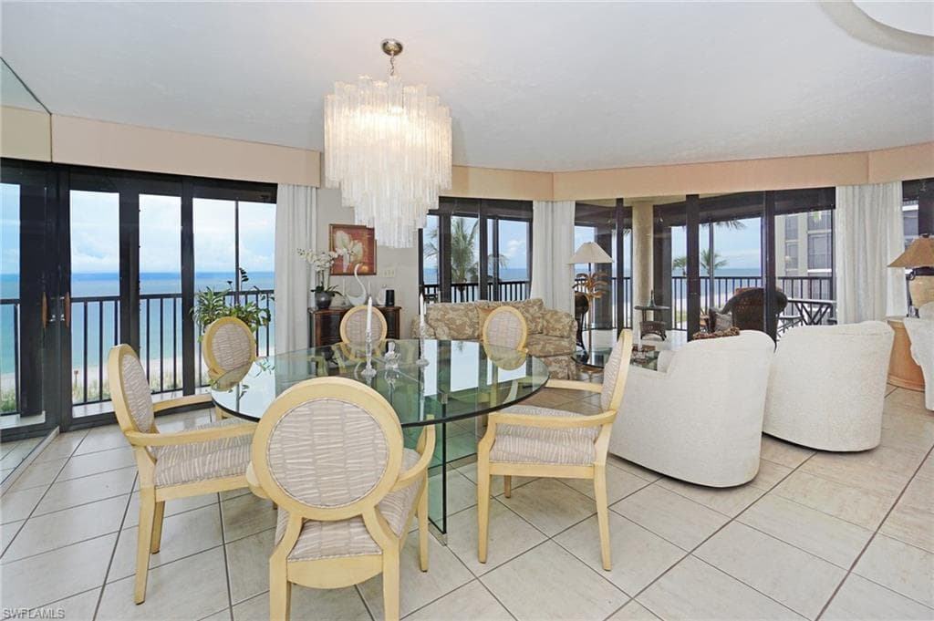 9653 Gulf Shore Dr 303, Naples, FL 34108-7