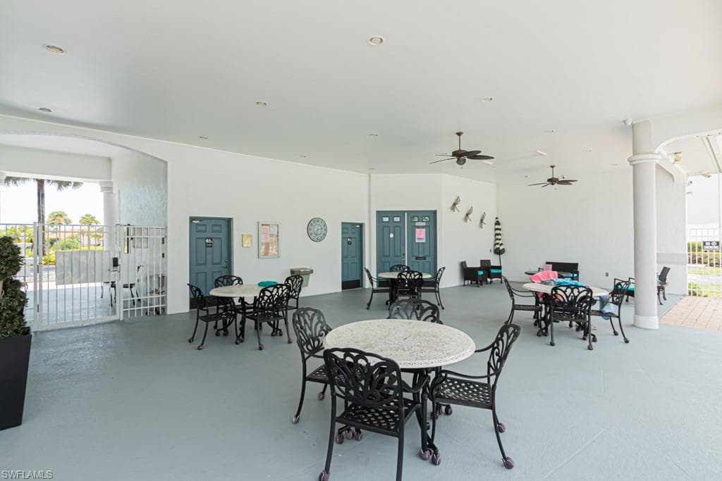 7811 Regal Heron Cir 302, Naples, FL 34104-44