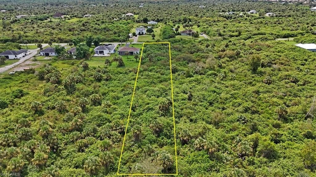 745 41st Ave NW, Naples, FL 34120-18