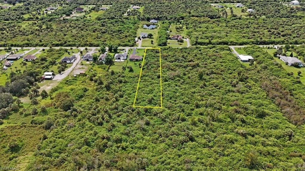 745 41st Ave NW, Naples, FL 34120-7