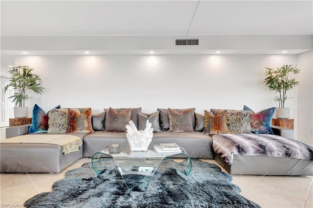 11 Bluebill Ave 1101, Naples, FL 34108-15