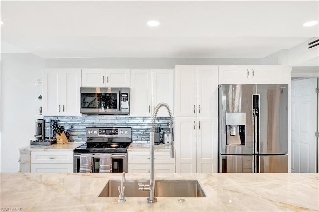 11 Bluebill Ave 1101, Naples, FL 34108-23