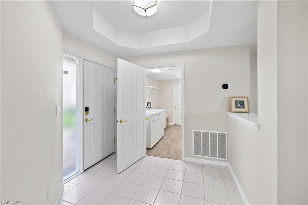 3572 Windjammer Cir 1403, Naples, FL 34112-18