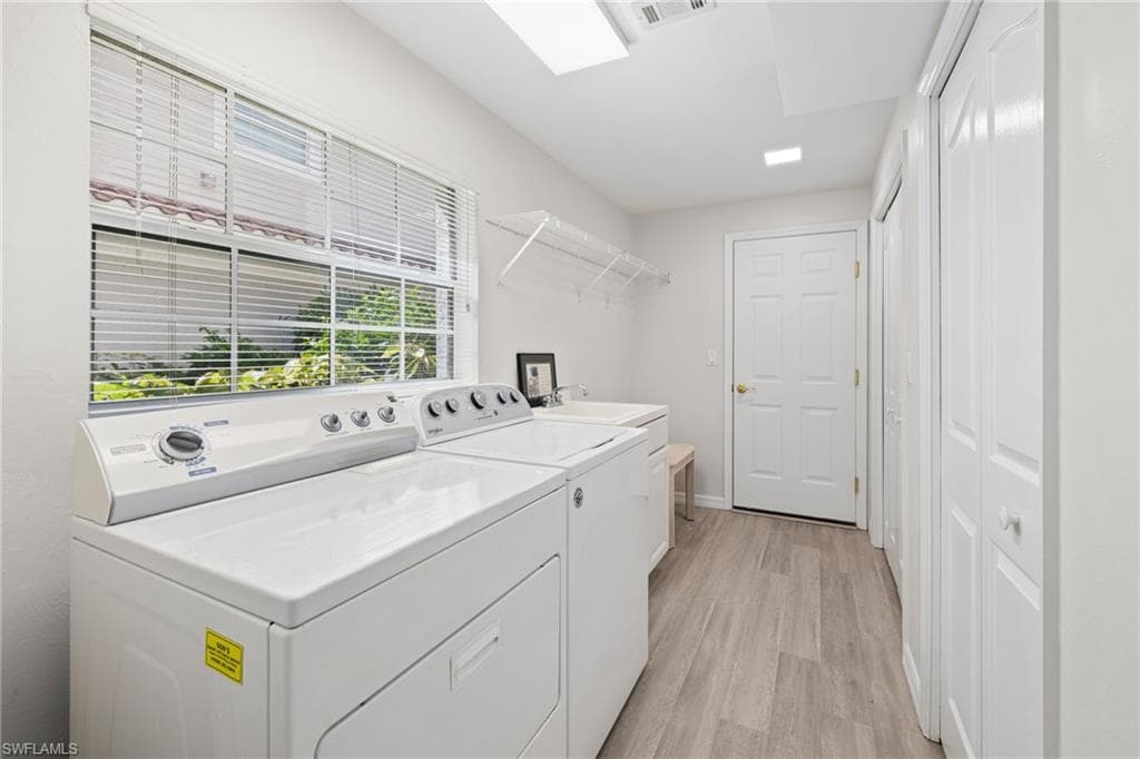 3572 Windjammer Cir 1403, Naples, FL 34112-19