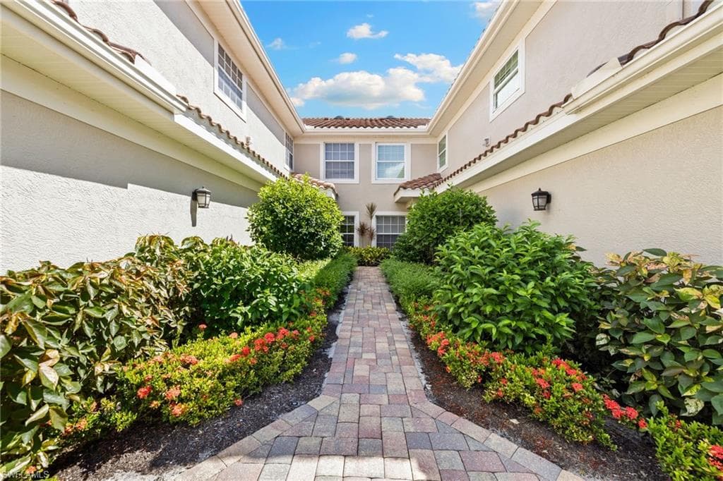 3572 Windjammer Cir 1403, Naples, FL 34112-25