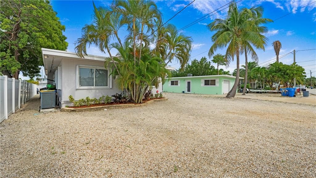 132 Gardenia St, Tavernier, FL 33070-41