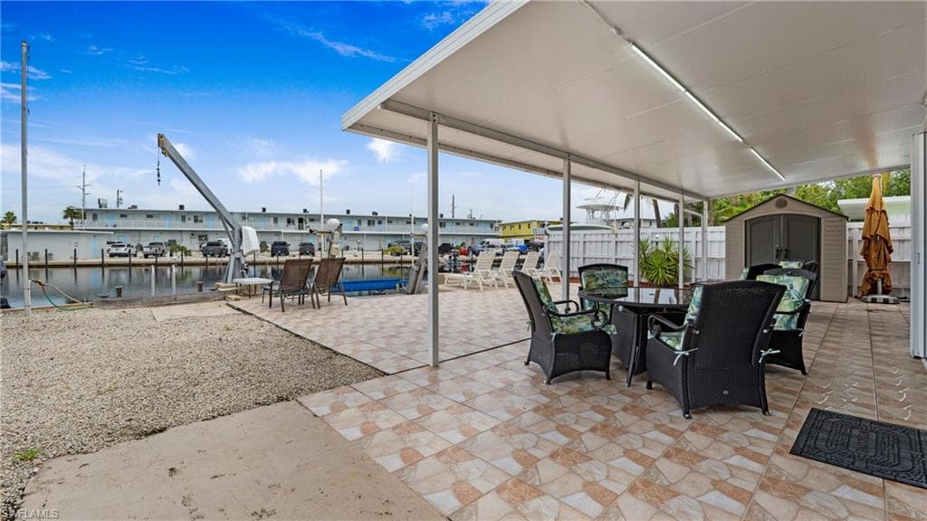 132 Gardenia St, Tavernier, FL 33070-4