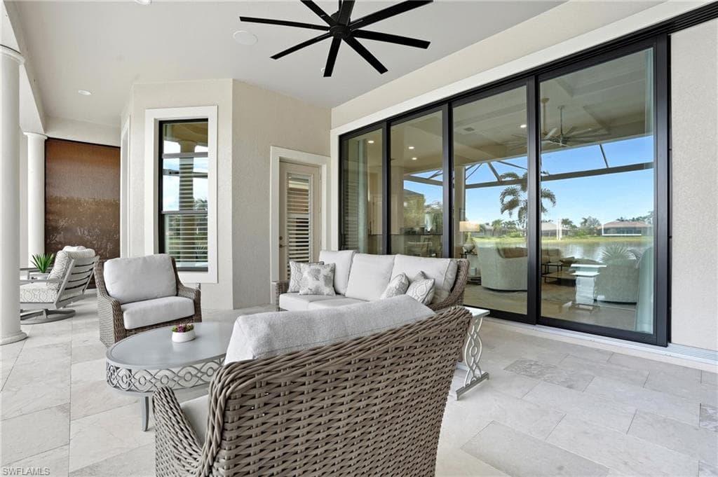 6376 Costa Cir, Naples, FL 34113-36