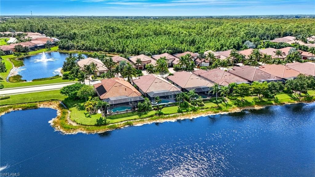 6376 Costa Cir, Naples, FL 34113-44