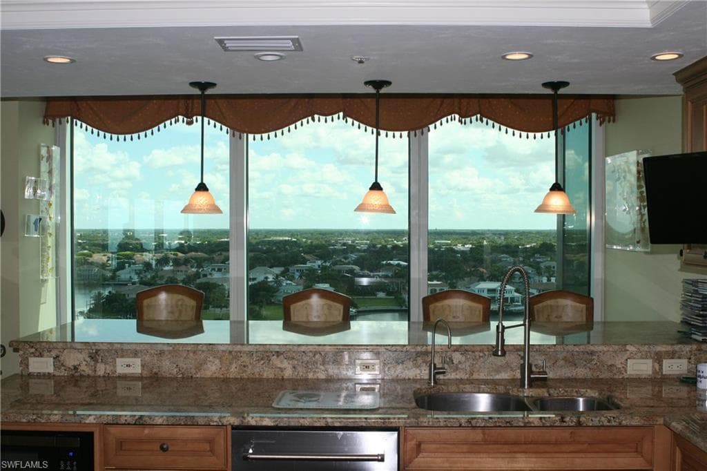 3971 Gulf Shore Blvd N 1404, Naples, FL 34103-10