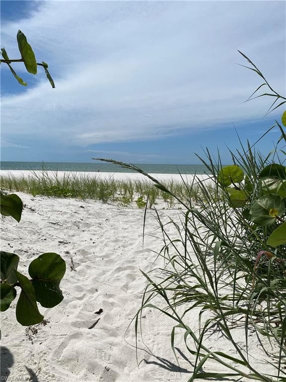 3971 Gulf Shore Blvd N 1404, Naples, FL 34103-42