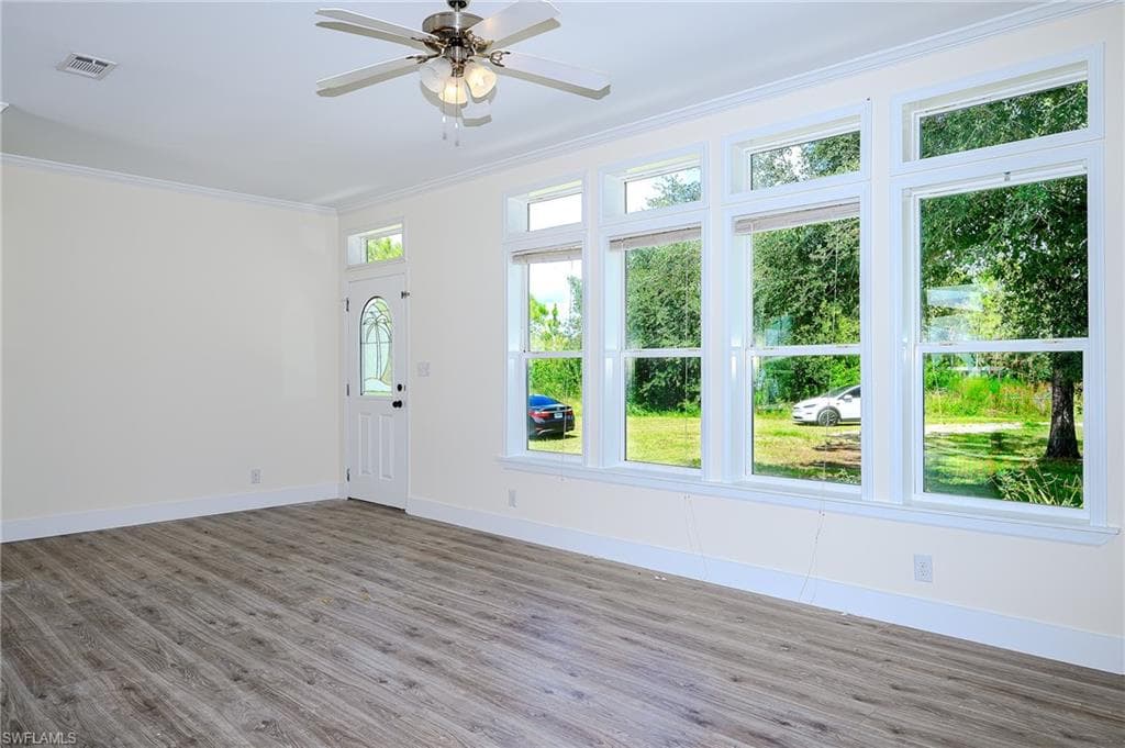 4660 43rd Ave NE, Naples, FL 34120-9