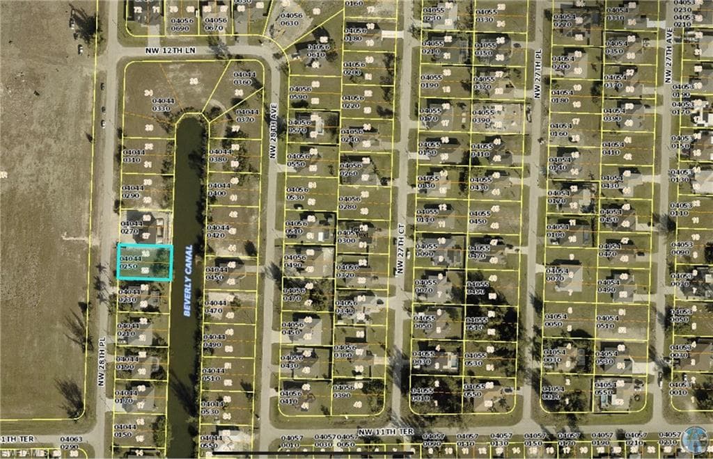 1135 28th Pl, Cape Coral, FL 33993-9