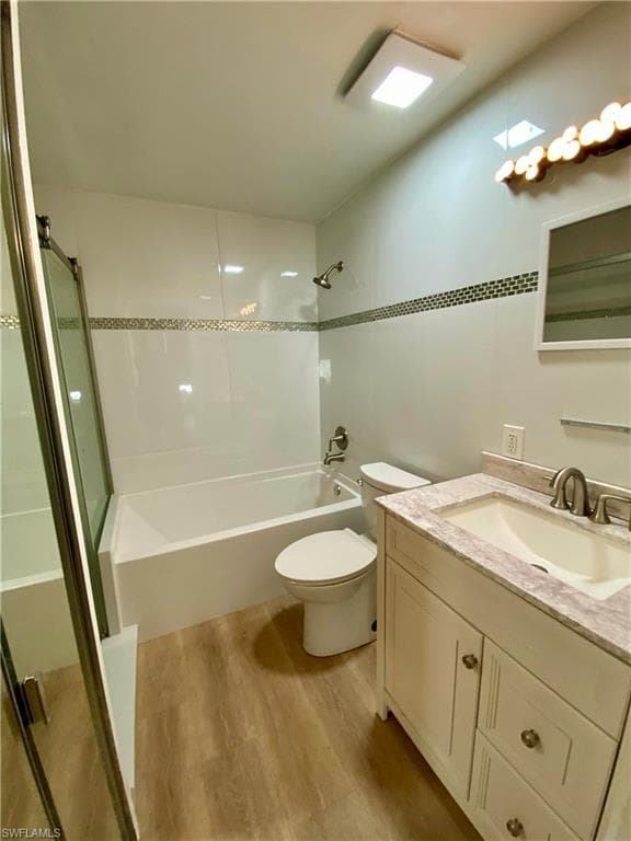 1340 5th Ave N, Naples, FL 34102-15